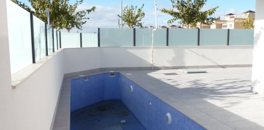 Huvila Pilar de la Horadada, Alicante, Espanja 3 makuuhuonetta, 150 m2 No. 58617