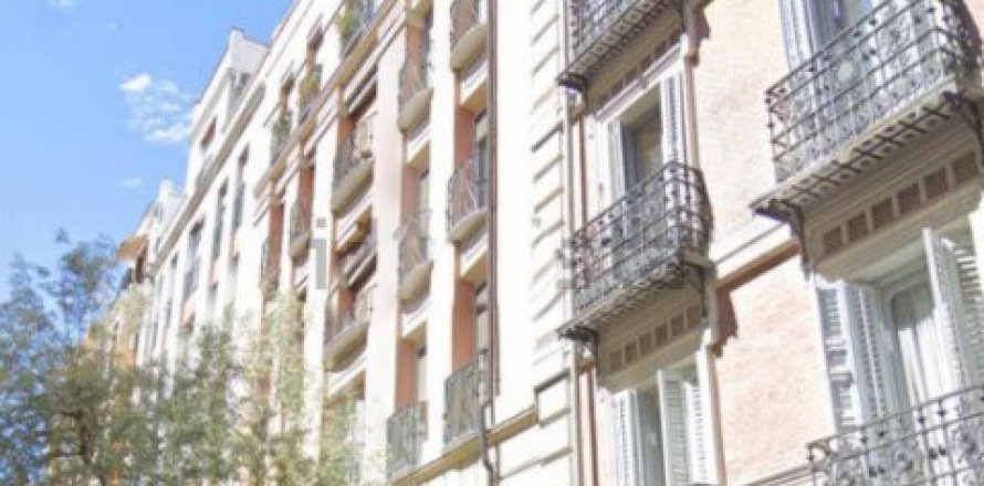 Huoneisto Madrid, Espanja 2 makuuhuonetta, 45 m2 No. 58450