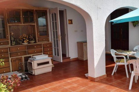 Huvila myytävänä El Campello, Alicante, Espanja, 5 makuuhuonetta, 242 m2 No. 58844 - kuva 10