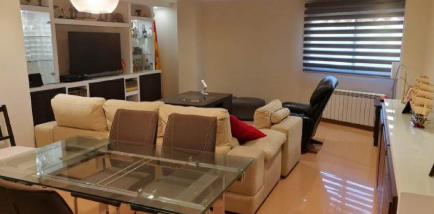 Huoneisto Benidorm, Alicante, Espanja 4 makuuhuonetta, 144 m2 No. 58288