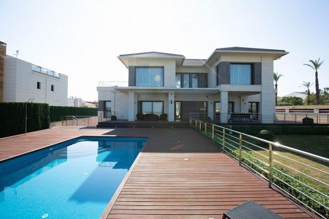 Huvila myytävänä Torrevieja, Alicante, Espanja, 4 makuuhuonetta, 586 m2 No. 58837 - kuva 4