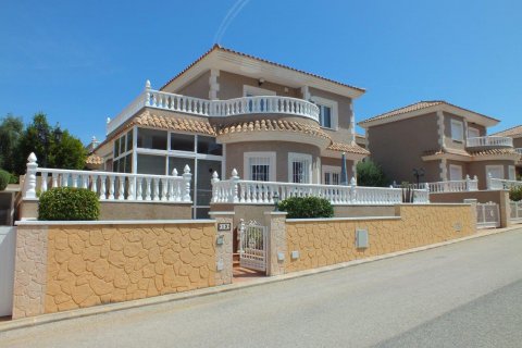 Huvila myytävänä Los Balcones, Alicante, Espanja, 3 makuuhuonetta, 125 m2 No. 58521 - kuva 1