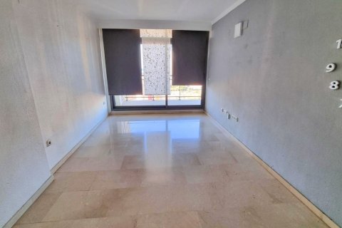 Huoneisto myytävänä Benidorm, Alicante, Espanja, 2 makuuhuonetta, 115 m2 No. 59427 - kuva 4