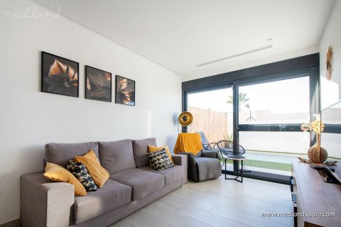 Huvila myytävänä Benijofar, Alicante, Espanja, 3 makuuhuonetta, 105 m2 No. 57944 - kuva 3