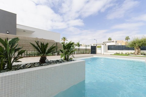 Huvila myytävänä Campoamor, Alicante, Espanja, 4 makuuhuonetta, 157 m2 No. 58013 - kuva 2