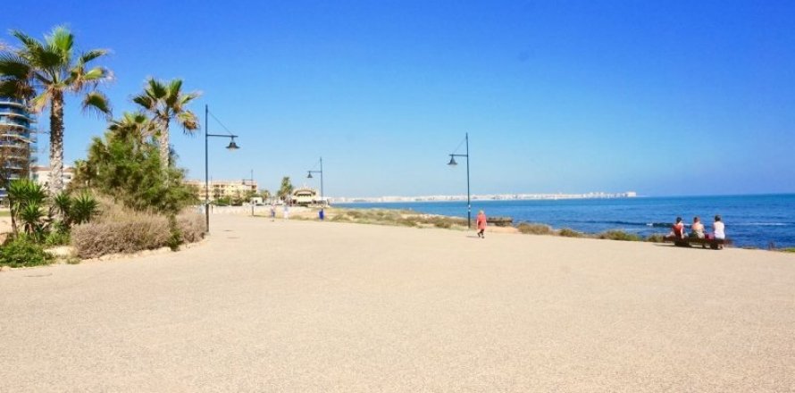 Huoneisto Punta Prima, Alicante, Espanja 2 makuuhuonetta, 80 m2 No. 58436