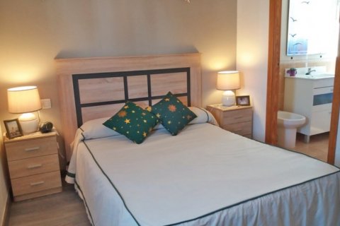 Huoneisto myytävänä Benidorm, Alicante, Espanja, 2 makuuhuonetta, 80 m2 No. 58332 - kuva 8