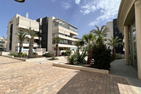 Huoneisto myytävänä Villamartin, Alicante, Espanja, 2 makuuhuonetta, 93 m2 No. 59302 - kuva 4