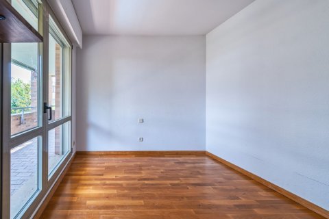 Huoneisto myytävänä Madrid, Espanja, 2 makuuhuonetta, 120 m2 No. 59285 - kuva 10