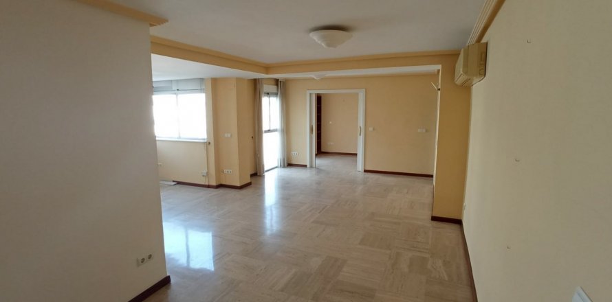 Huoneisto Alicante, Espanja 3 makuuhuonetta, 130 m2 No. 58786