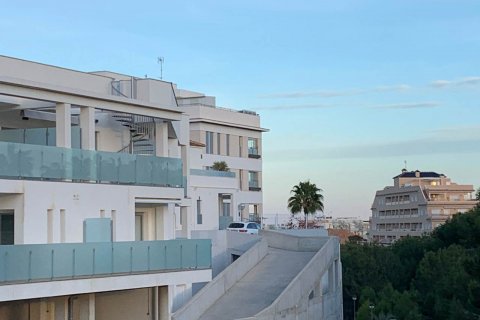 Kaupunkipientalo myytävänä Villamartin, Alicante, Espanja, 3 makuuhuonetta, 108 m2 No. 58766 - kuva 2