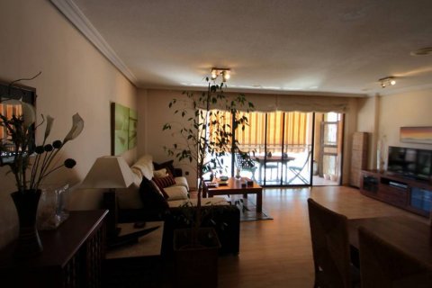 Huoneisto myytävänä Torrevieja, Alicante, Espanja, 3 makuuhuonetta, 130 m2 No. 58338 - kuva 5