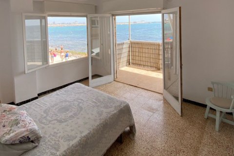 Huoneisto myytävänä Torrevieja, Alicante, Espanja, 4 makuuhuonetta, 110 m2 No. 58956 - kuva 9