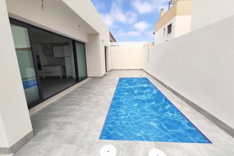 Bungalowi myytävänä San Pedro del Pinatar, Murcia, Espanja, 2 makuuhuonetta, 74 m2 No. 59132 - kuva 3