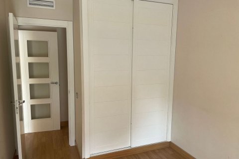 Huoneisto myytävänä Madrid, Espanja, 3 makuuhuonetta, 128 m2 No. 60159 - kuva 8