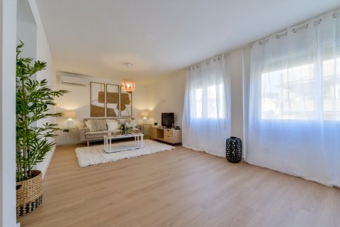 Huoneisto myytävänä Altea, Alicante, Espanja, 4 makuuhuonetta, 122 m2 No. 60697 - kuva 5