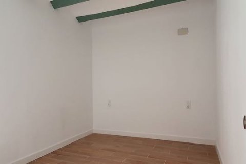 Talo myytävänä La Pobla de Vallbona, Valencia, Espanja, 3 makuuhuonetta, 250 m2 No. 60700 - kuva 5