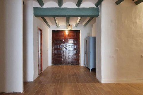Talo myytävänä La Pobla de Vallbona, Valencia, Espanja, 3 makuuhuonetta, 250 m2 No. 60700 - kuva 16