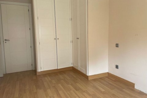 Huoneisto myytävänä Madrid, Espanja, 3 makuuhuonetta, 128 m2 No. 60159 - kuva 5