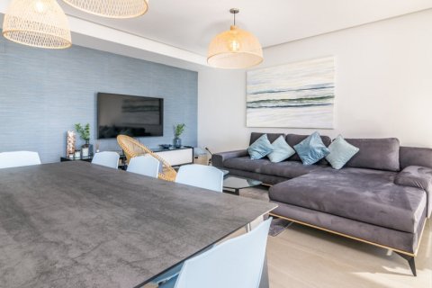 Huoneisto myytävänä Estepona, Malaga, Espanja, 2 makuuhuonetta, 121.28 m2 No. 61426 - kuva 27