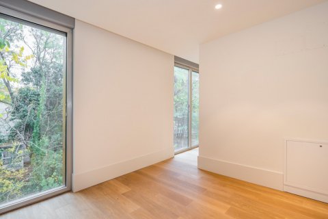 Huvila myytävänä Madrid, Espanja, 5 makuuhuonetta, 376 m2 No. 62377 - kuva 6