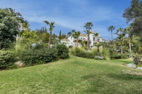 Huvila myytävänä El Paraiso, Alicante, Espanja, 16 makuuhuonetta, 890.28 m2 No. 62035 - kuva 22