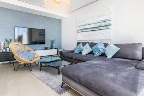 Huoneisto myytävänä Estepona, Malaga, Espanja, 2 makuuhuonetta, 121.28 m2 No. 61426 - kuva 20