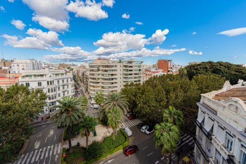 Huoneisto myytävänä Valencia, Espanja, 4 makuuhuonetta, 159 m2 No. 62675 - kuva 13