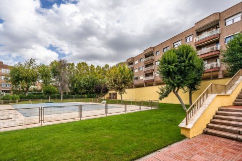 Huoneisto myytävänä Pozuelo de Alarcon, Madrid, Espanja, 4 makuuhuonetta, 201 m2 No. 61386 - kuva 20