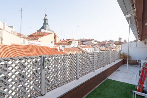 Kattohuoneisto myytävänä Madrid, Espanja, 4 makuuhuonetta, 173 m2 No. 61005 - kuva 14