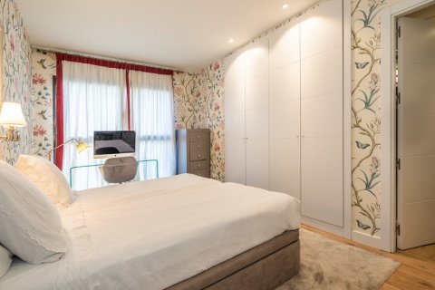 Huoneisto myytävänä Madrid, Espanja, 5 makuuhuonetta, 203.5 m2 No. 61082 - kuva 25