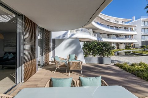 Huoneisto myytävänä Estepona, Malaga, Espanja, 2 makuuhuonetta, 121.28 m2 No. 61426 - kuva 7