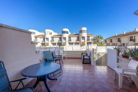 Kaupunkipientalo myytävänä Cabo Roig, Alicante, Espanja, 4 makuuhuonetta, 120 m2 No. 60776 - kuva 10