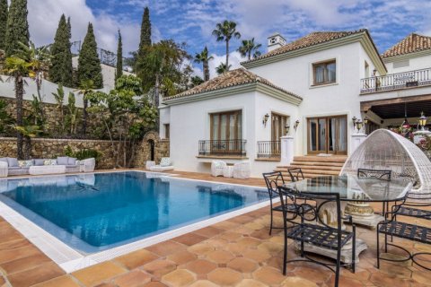 Huvila myytävänä El Paraiso, Alicante, Espanja, 16 makuuhuonetta, 890.28 m2 No. 62035 - kuva 25