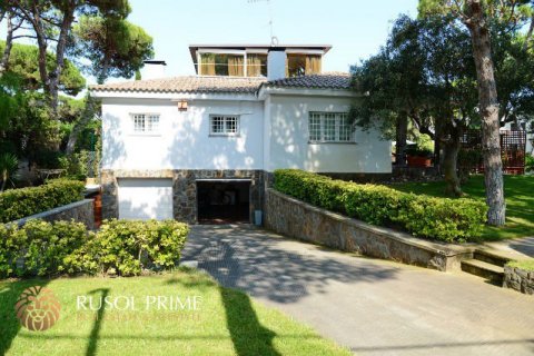Villa à vendre Castelldefels, Barcelona, Espagne, 5 chambres, 320 m2 No. 8846 - photo 1