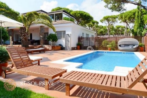 Villa à vendre Castelldefels, Barcelona, Espagne, 5 chambres, 320 m2 No. 8846 - photo 5