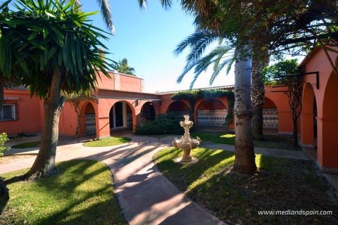 Villa à vendre à Torrevieja, Alicante, Espagne, 6 chambres, 558 m2 No. 9383 - photo 14
