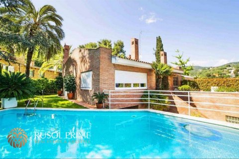Villa à vendre à Cabrils, Barcelona, Espagne, 4 chambres, 400 m2 No. 8796 - photo 12