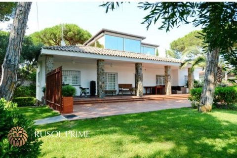 Villa à vendre Castelldefels, Barcelona, Espagne, 5 chambres, 320 m2 No. 8846 - photo 2