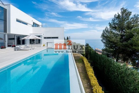 Villa à vendre à Blanes, Girona, Espagne, 4 chambres, 880 m2 No. 16811 - photo 1
