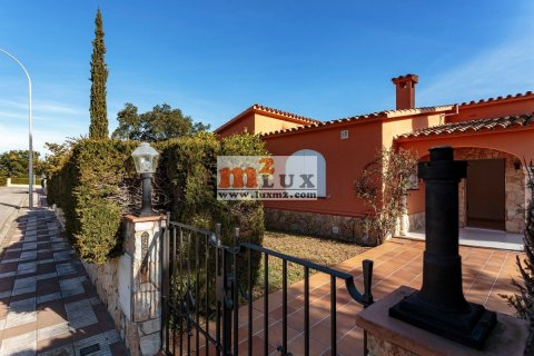 Villa à vendre à Sant Feliu de Guixols, Girona, Espagne, 5 chambres, 250 m2 No. 16714 - photo 2