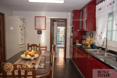 House à vendre à El Vendrell, Tarragona, Espagne, 4 chambres, 360 m2 No. 11588 - photo 10
