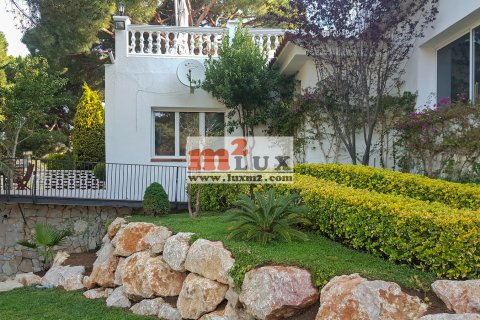 Villa à vendre à Lloret de Mar, Girona, Espagne, 4 chambres, 696 m2 No. 16865 - photo 2