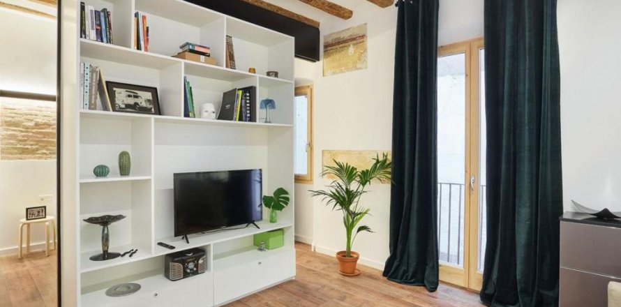 Apartment à Barcelona, Espagne 45 m2 No. 15990