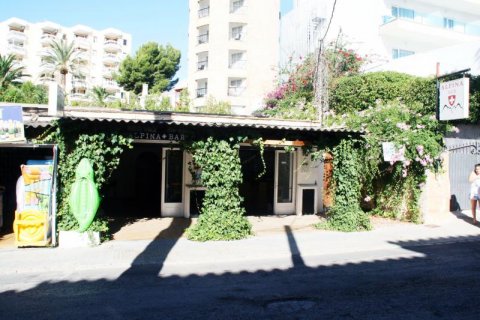 Commercial property à vendre à Peguera, Mallorca, Espagne, 100 m2 No. 18501 - photo 1