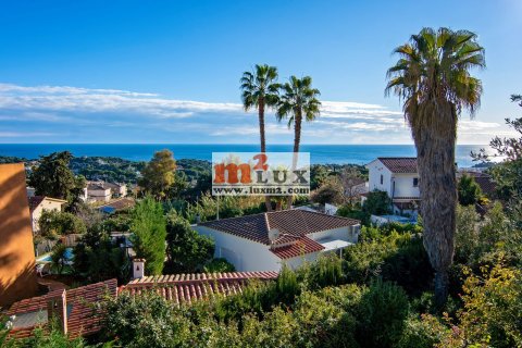 Villa à vendre à Lloret de Mar, Girona, Espagne, 4 chambres, 347 m2 No. 16834 - photo 9