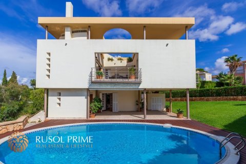Villa à vendre à Llucmajor, Mallorca, Espagne, 5 chambres, 418 m2 No. 11676 - photo 1