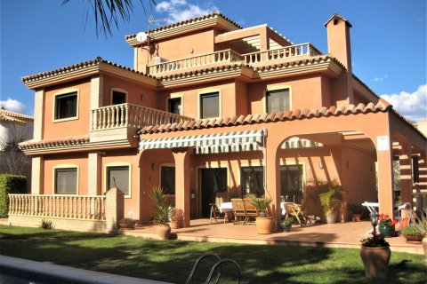 Apartment à vendre à El Campello, Alicante, Espagne, 5 chambres, 572 m2 No. 12784 - photo 1