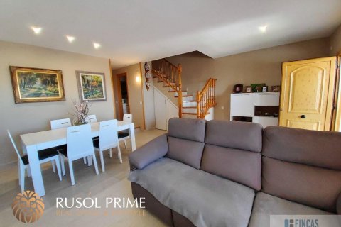 House à vendre Coma-Ruga, Tarragona, Espagne, 4 chambres, 120 m2 No. 11595 - photo 3