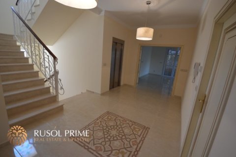 Villa à vendre à Orihuela, Alicante, Espagne, 6 chambres, 500 m2 No. 11459 - photo 12